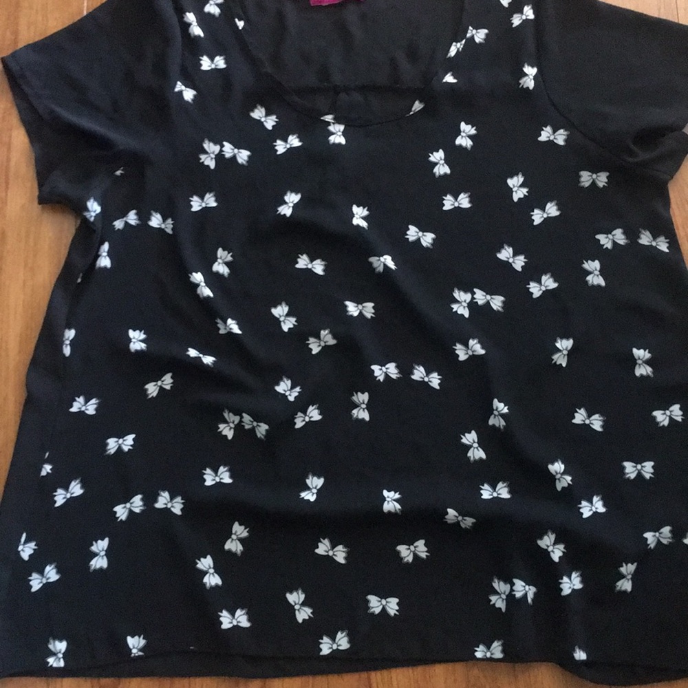 Black and white Shirt